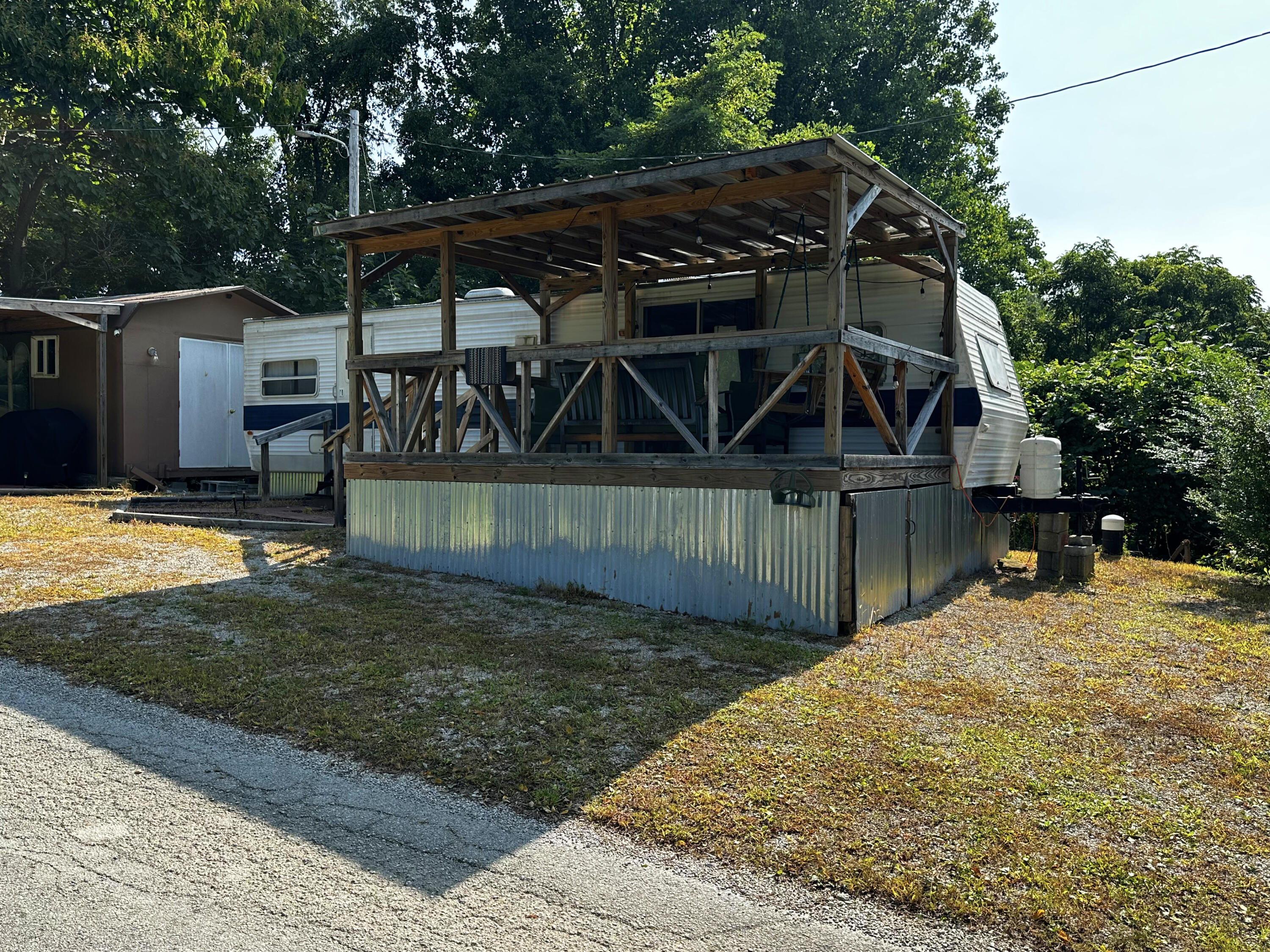 37 Lairson Road Zoe, KY 41397 - Photo 3 of 14 IMG_8137_Original