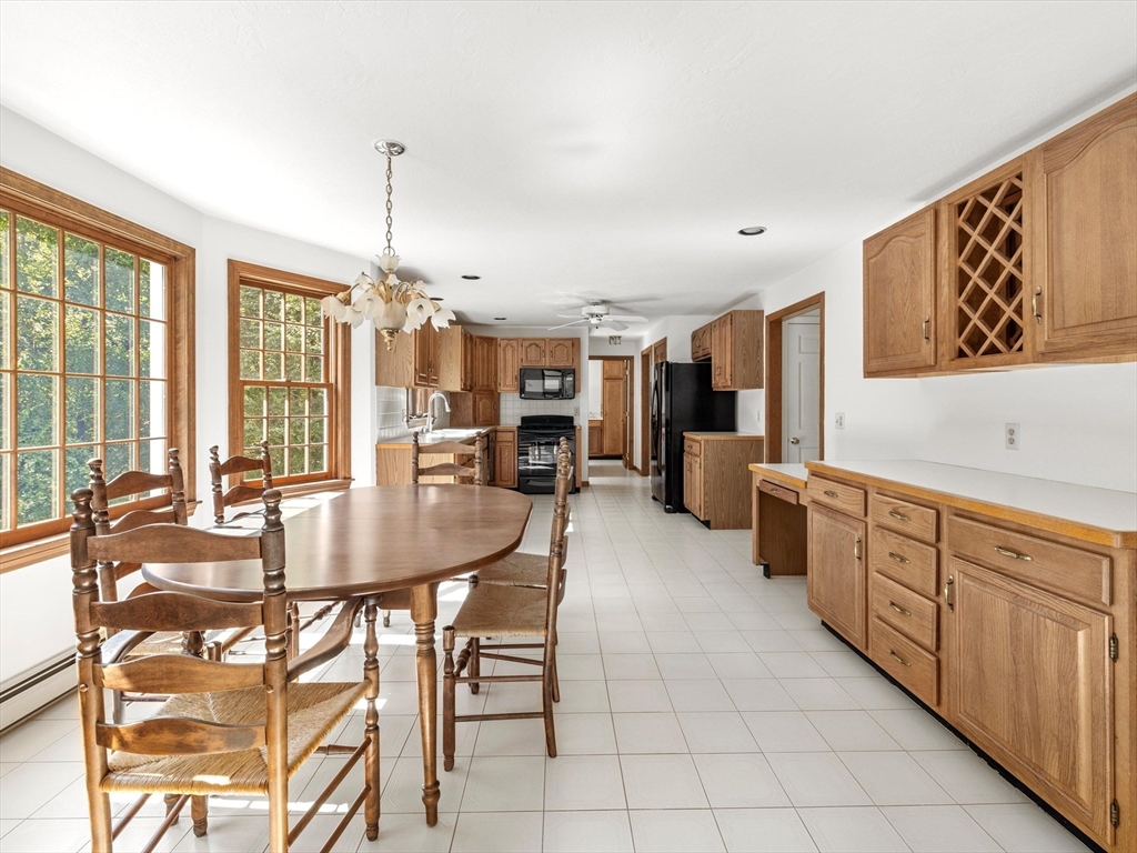 7 Notch Brook Road Shrewsbury, MA 01545 - Photo 11 of 42 Gallery Image 11