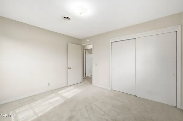 $425,000 | 806 Hiwassee Heights Drive, Johnson City, TN 37601