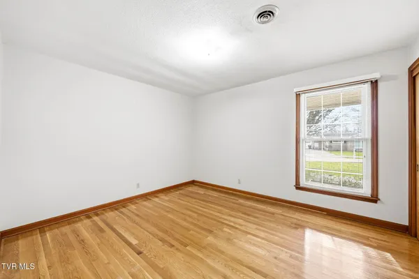 $425,000 | 806 Hiwassee Heights Drive, Johnson City, TN 37601