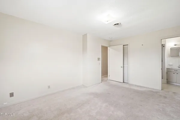 $425,000 | 806 Hiwassee Heights Drive, Johnson City, TN 37601