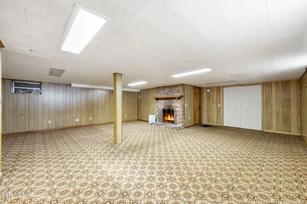 $425,000 | 806 Hiwassee Heights Drive, Johnson City, TN 37601