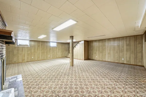 $425,000 | 806 Hiwassee Heights Drive, Johnson City, TN 37601