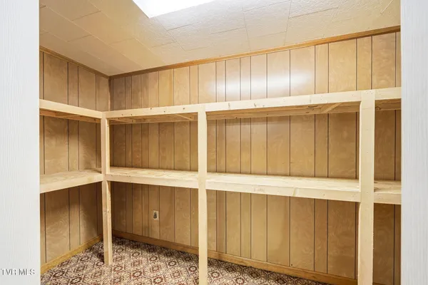 $425,000 | 806 Hiwassee Heights Drive, Johnson City, TN 37601