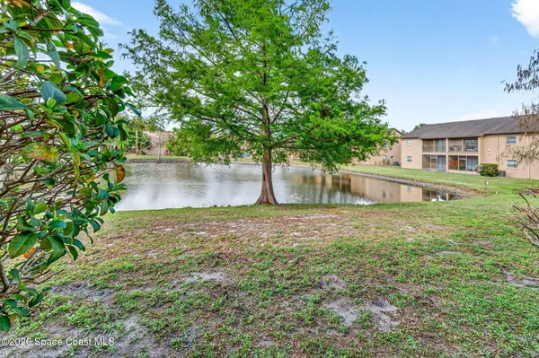 $184,900 | 240 Spring Drive, Unit 5, Merritt Island, FL 32953