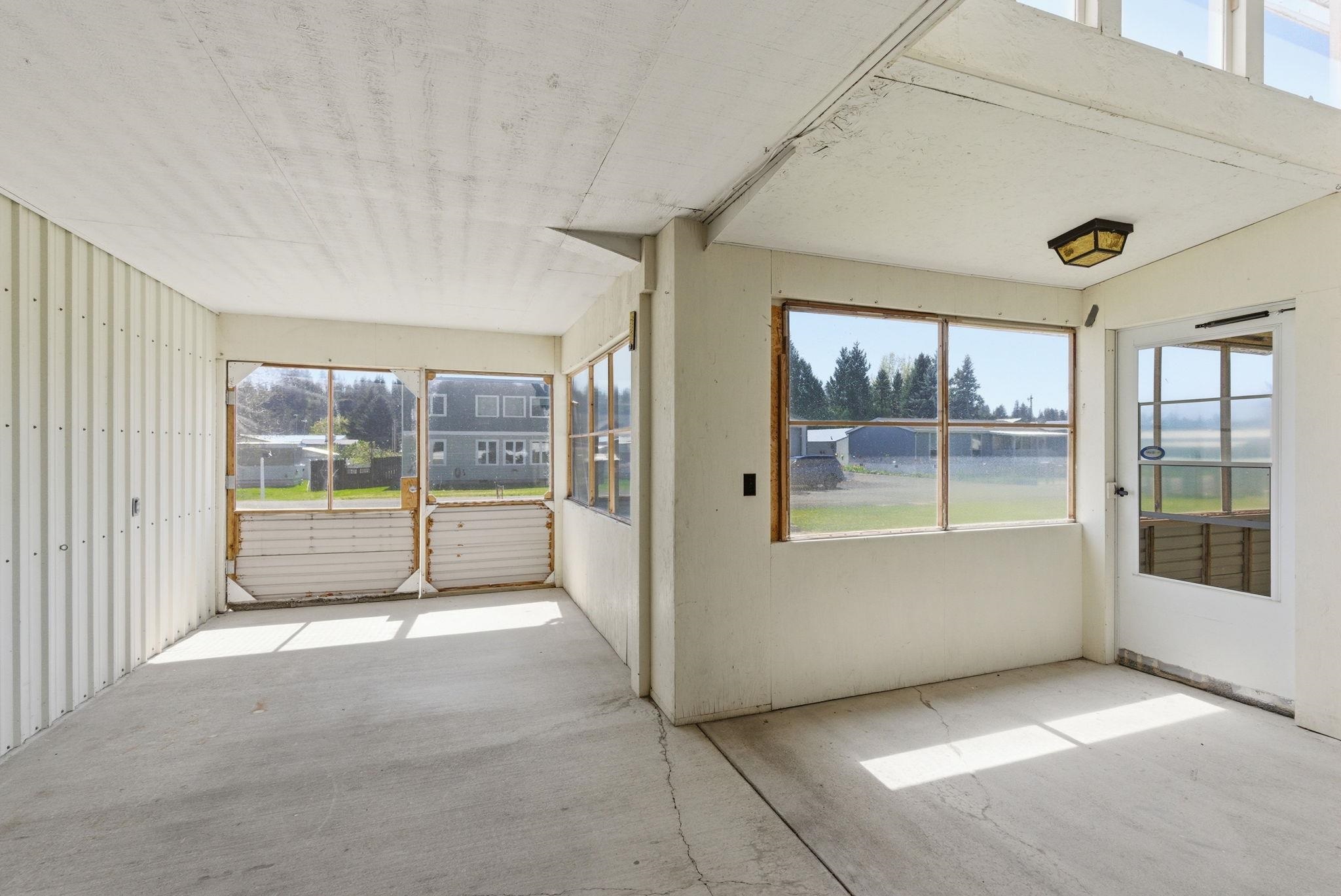 19014 West Bunker Road Cheney, WA 99004 - Photo 4 of 46