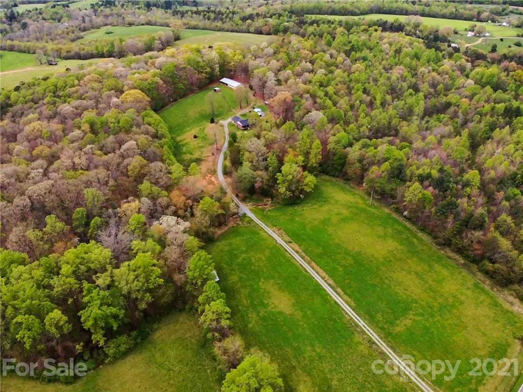 1723 Austin Little Mountain Road Ronda, NC 28670 - Photo 2 of 38 Gallery Image 2