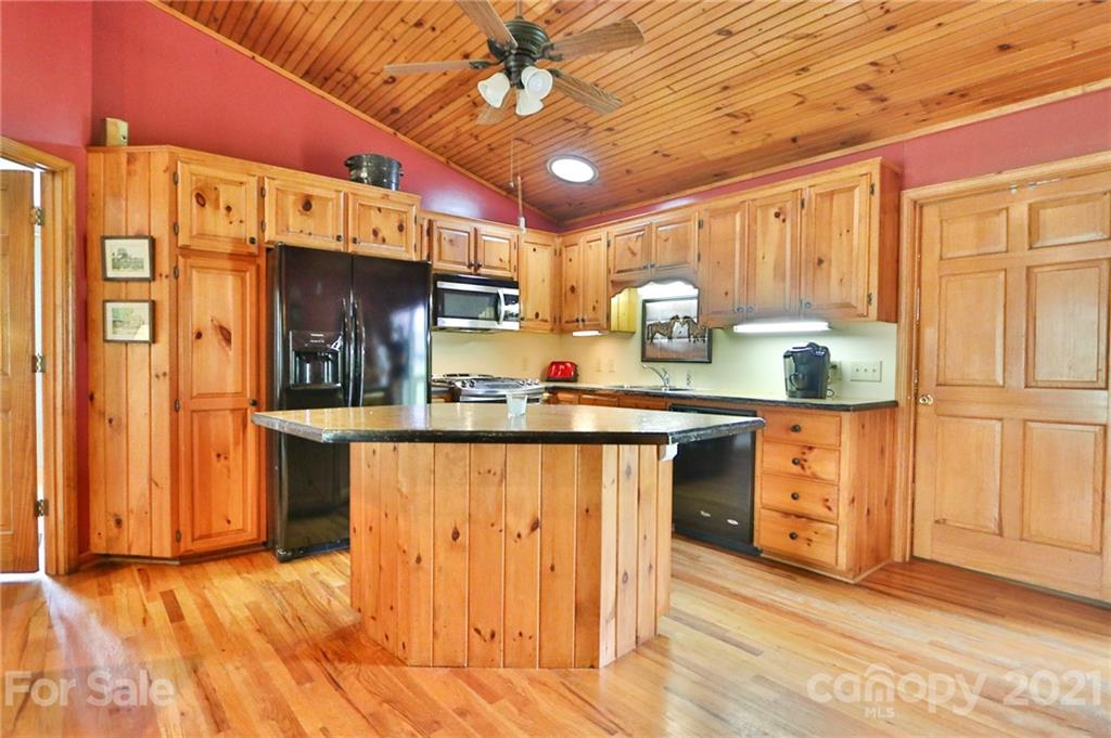 1723 Austin Little Mountain Road Ronda, NC 28670 - Photo 20 of 38 Gallery Image 20