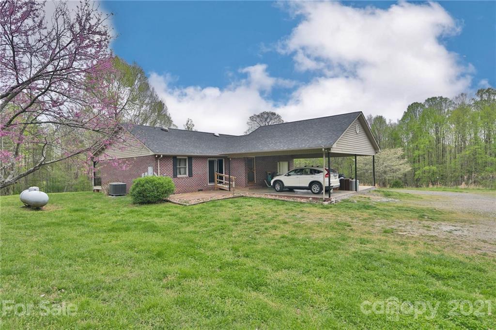1723 Austin Little Mountain Road Ronda, NC 28670 - Photo 28 of 38 Gallery Image 28
