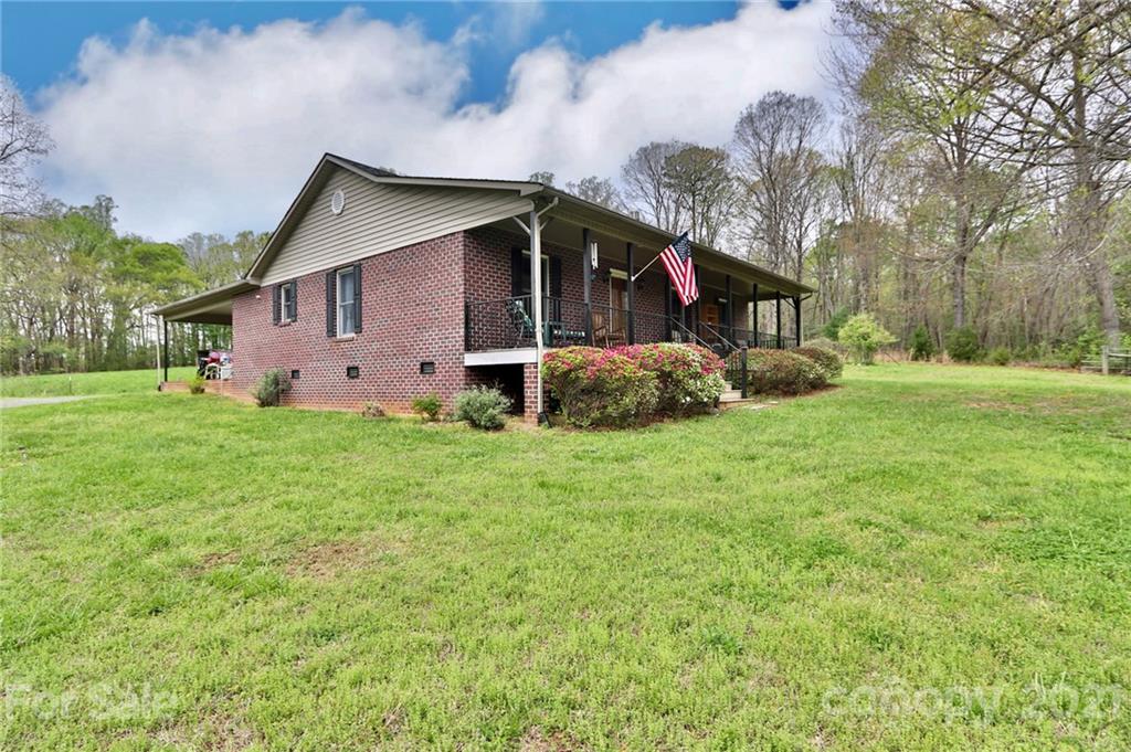 1723 Austin Little Mountain Road Ronda, NC 28670 - Photo 30 of 38 Gallery Image 30