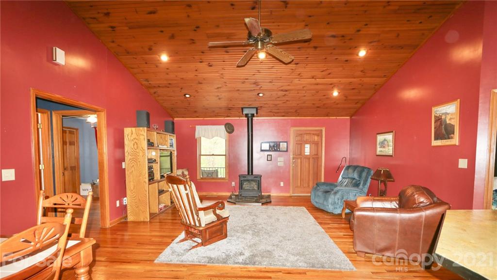 1723 Austin Little Mountain Road Ronda, NC 28670 - Photo 8 of 38 Gallery Image 8