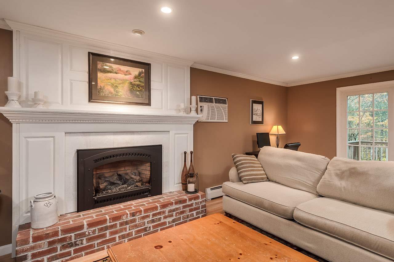 239 Rollingwood Road Eliot, ME 03903 - Photo 13 of 35 Gallery Image 13