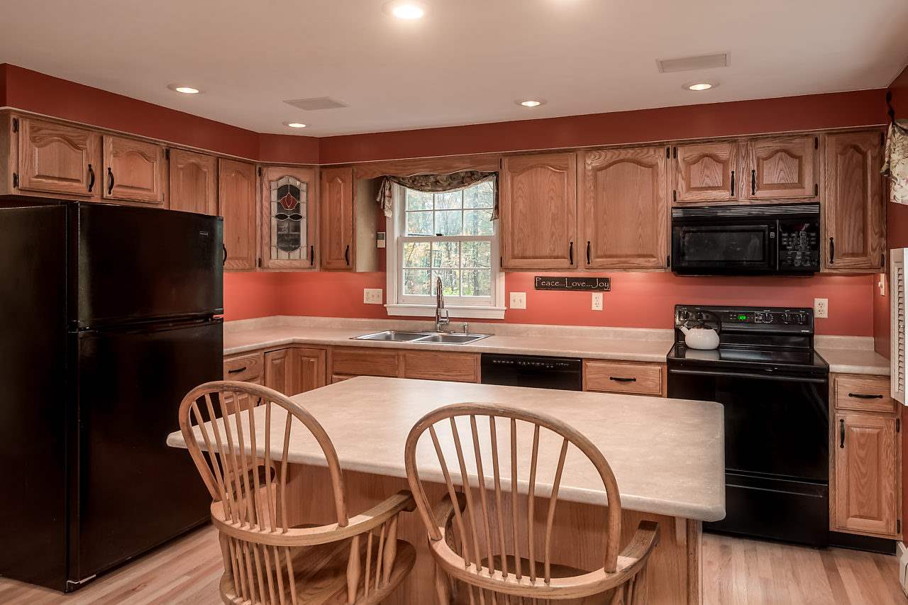 239 Rollingwood Road Eliot, ME 03903 - Photo 17 of 35 Gallery Image 17