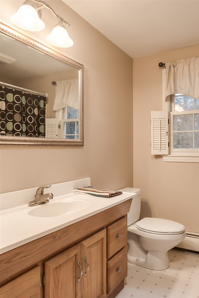 239 Rollingwood Road Eliot, ME 03903 - Photo 30 of 35 Gallery Image 30