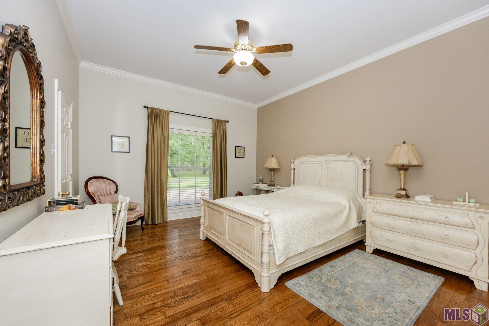 13407 North Amiss Road Baton Rouge, LA 70810 - Photo 24 of 39 Guest Bedroom 1
