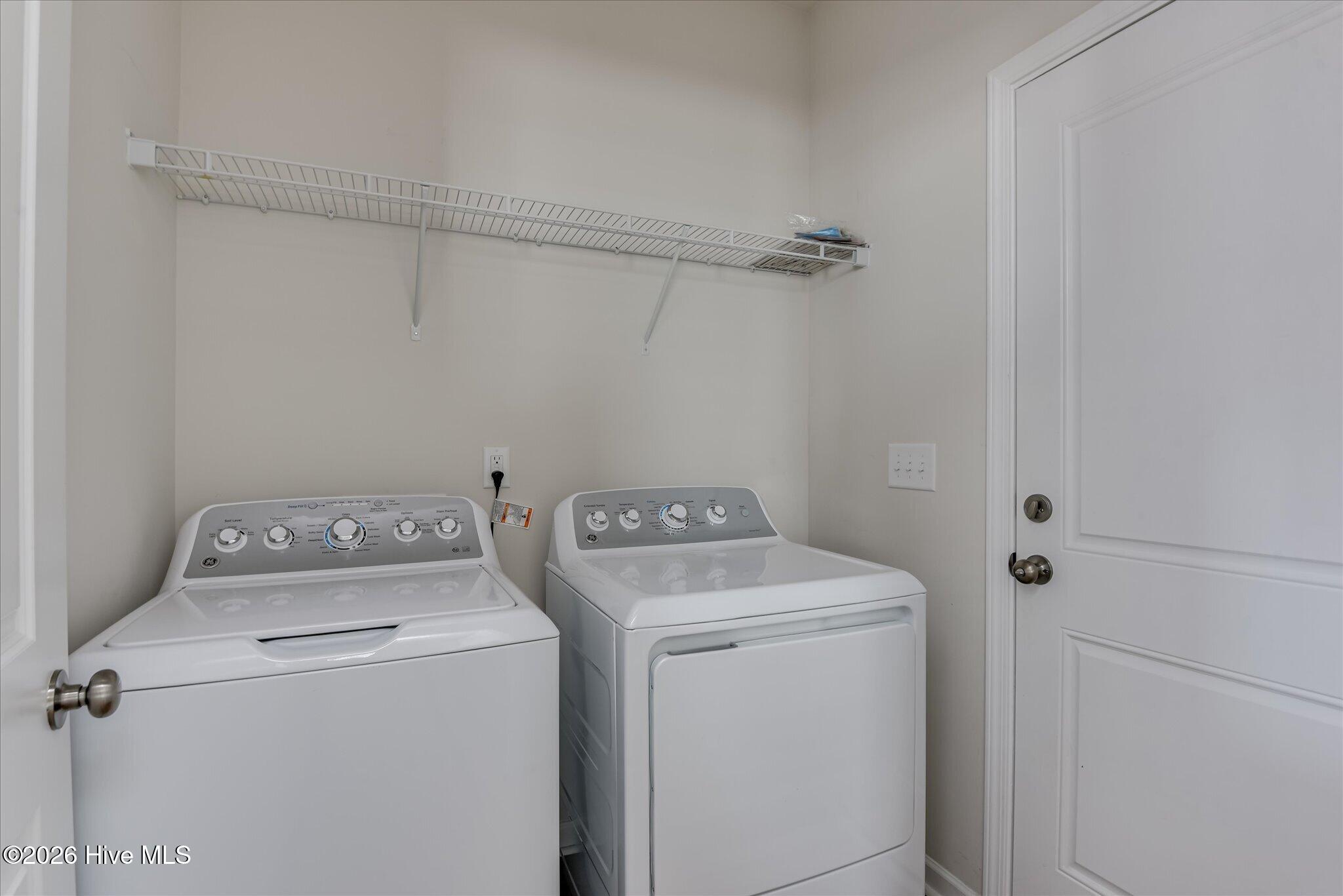 827 Justify Loop Graniteville, SC 29829 - Photo 16 of 31 Laundry Room- Washer and Dryer remain