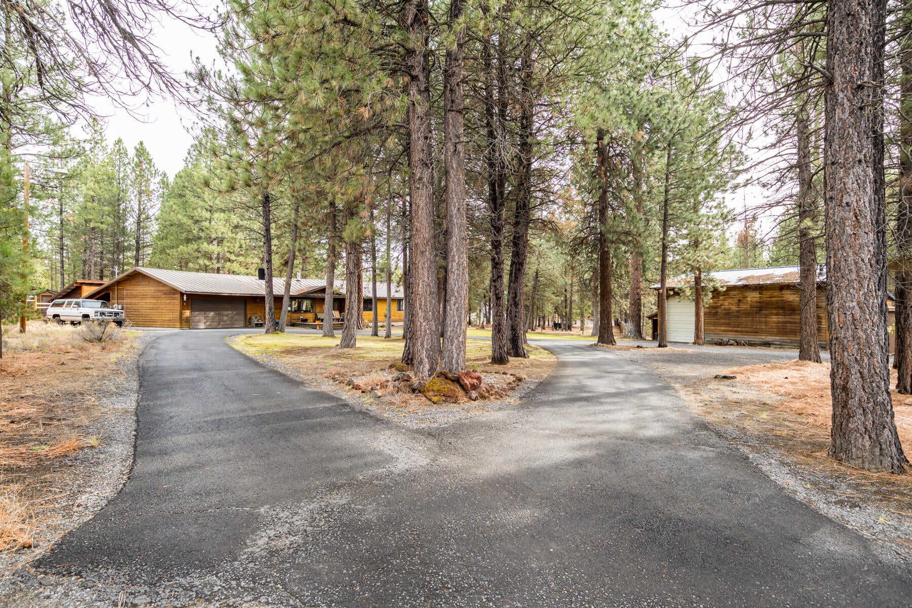 17683 Randy Court La Pine, OR 97739 - Photo 42 of 43 2JH5_4358