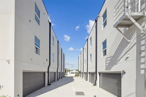 $4,095 | 544 North Bumby Avenue, Unit 5, Orlando, FL 32803