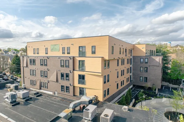 $4,150 | 9 Central Street, Unit 206, Somerville, MA 02143