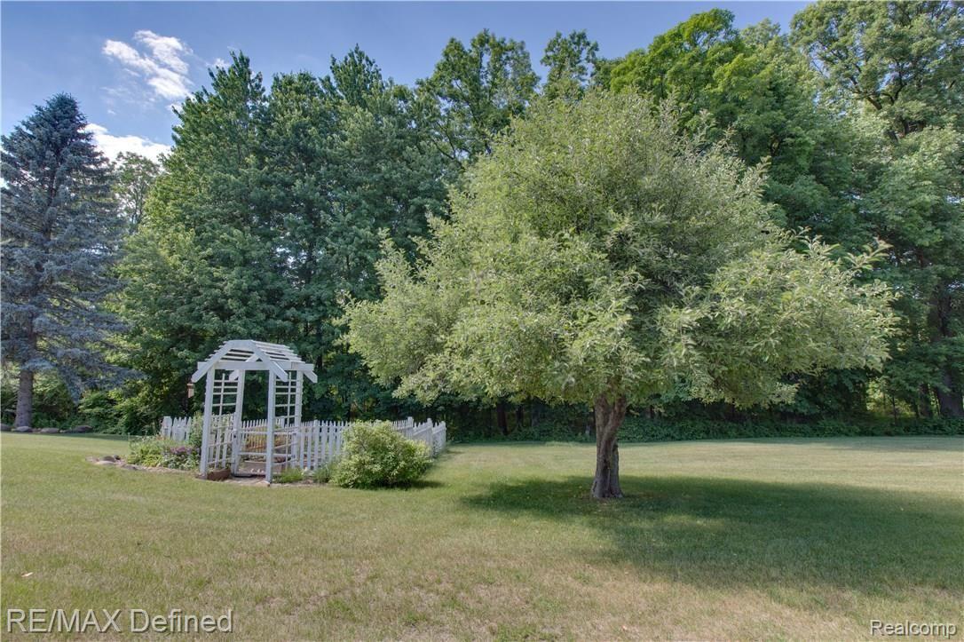 1840 East Gunn Road Rochester, MI 48306 - Photo 45 of 71 45.jpg