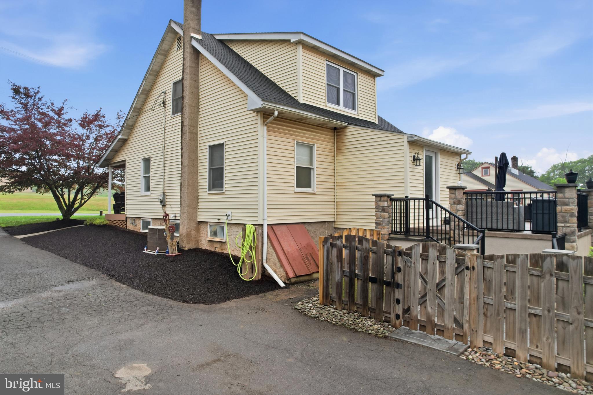 3033 Linfield Road Pottstown, PA 19464 - Photo 3 of 42