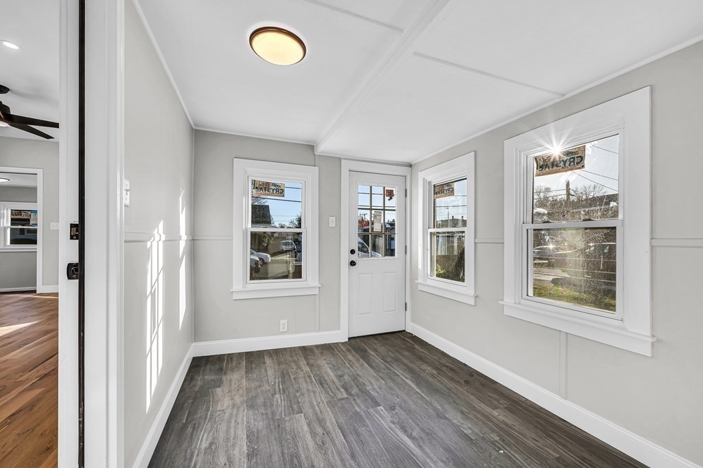 6 Meeting House Road Chicopee, MA 01013 - Photo 3 of 36 Gallery Image 3