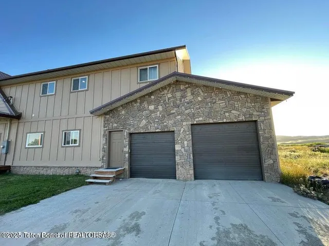 $524,900 | 332 Collett Avenue, Cokeville, WY 83114