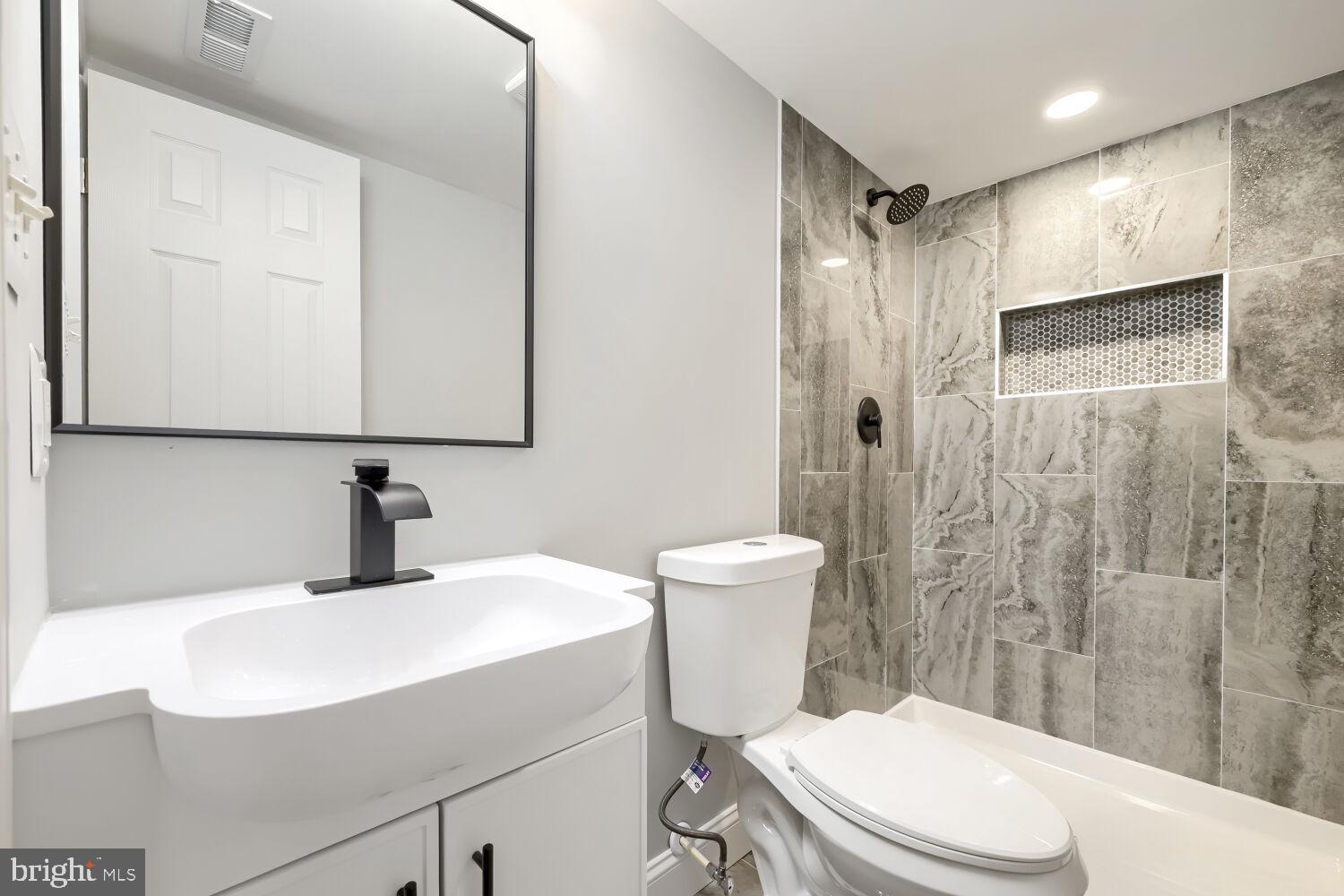113 Danbury Road Reisterstown, MD 21136 - Photo 24 of 28 Bathroom 3