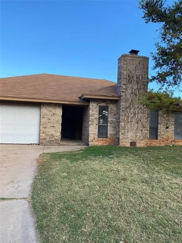 $2,295 | 6209 Live Oak Trail, Abilene, TX 79606