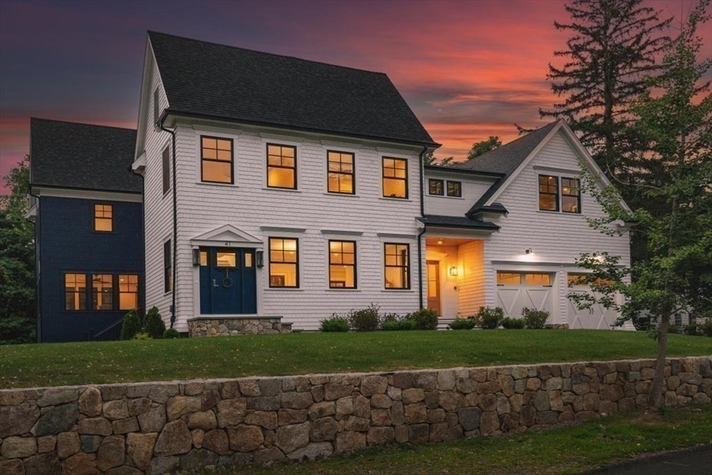 41 Brewster Road Hingham, MA 02043 - Photo 1 of 39 Gallery Image 1