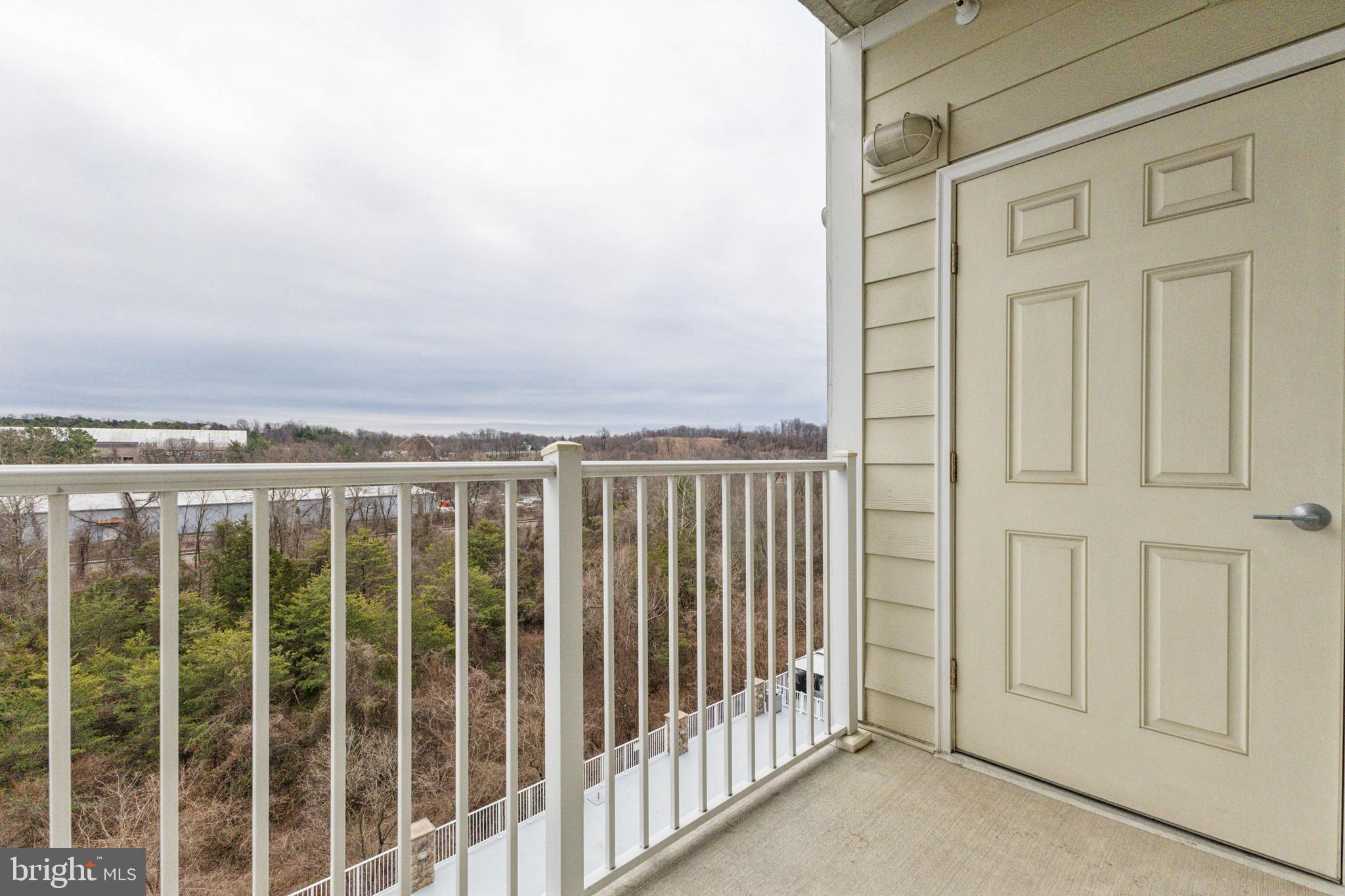 6301 Edsall Road, Unit 513 Alexandria, VA 22312 - Photo 36 of 38 a view of a balcony