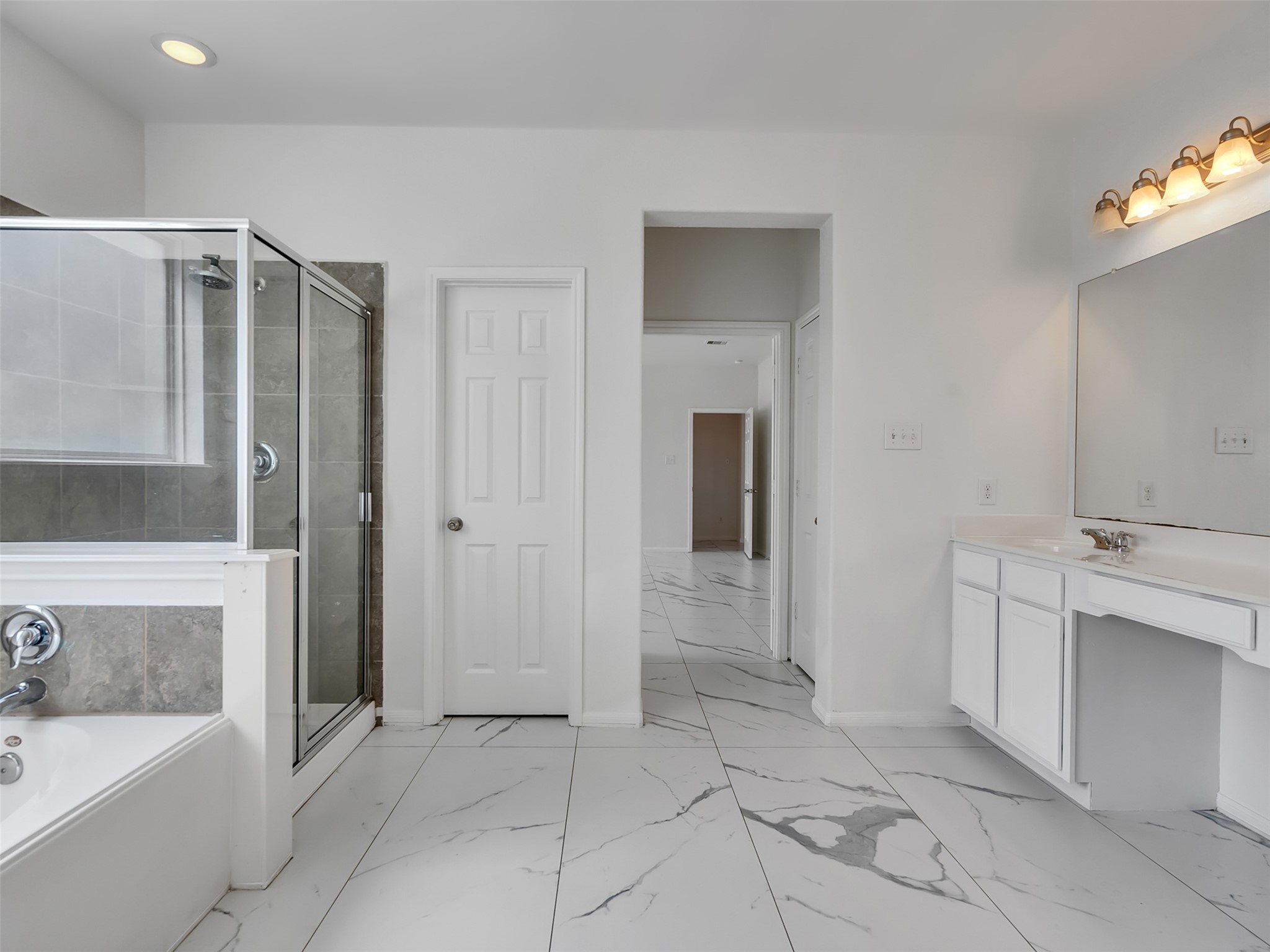 3502 Single Ridge Way Katy, TX 77493 - Photo 18 of 46 Master Bathroom