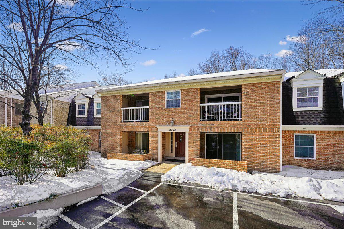 5902 Cove Landing Road, Unit 304 Burke, VA 22015 - Photo 2 of 59