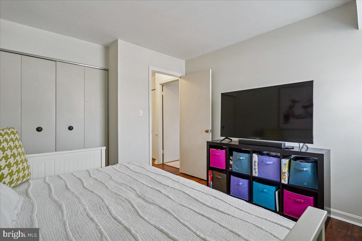 5902 Cove Landing Road, Unit 304 Burke, VA 22015 - Photo 26 of 59