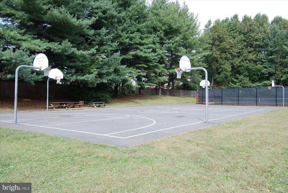 5902 Cove Landing Road, Unit 304 Burke, VA 22015 - Photo 37 of 59