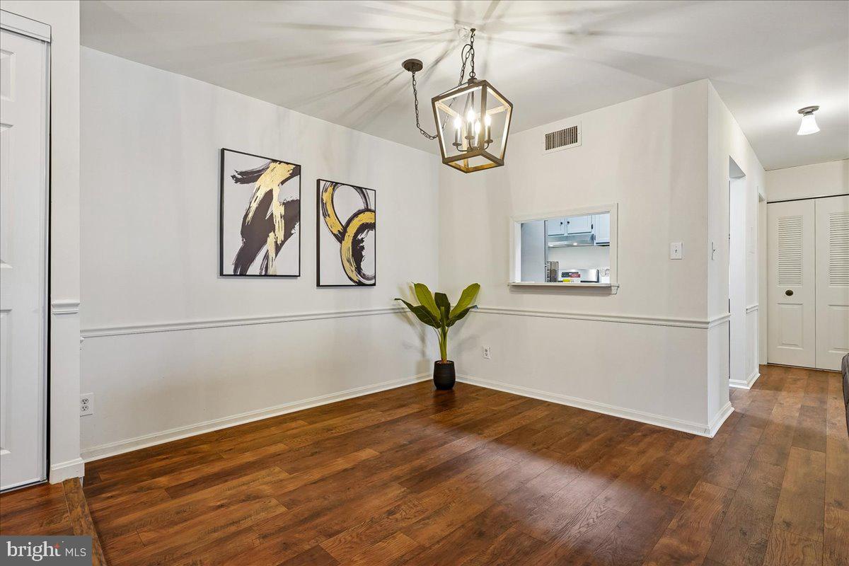 5902 Cove Landing Road, Unit 304 Burke, VA 22015 - Photo 6 of 59