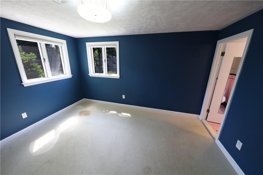 43 Phillips Road East Greenwich, RI 02818 - Photo 9 of 22