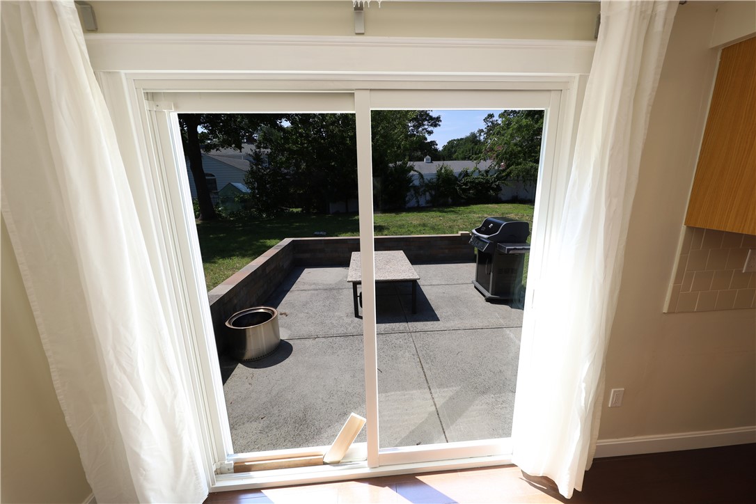 43 Phillips Road East Greenwich, RI 02818 - Photo 10 of 22