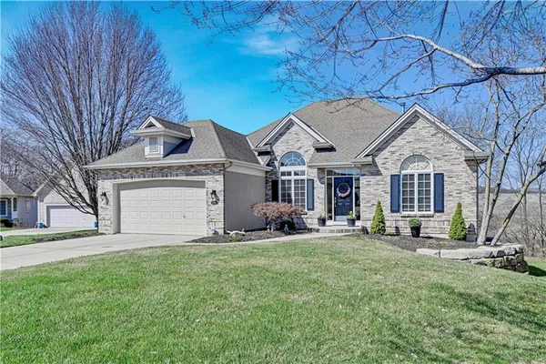 $520,000 | 5708 Northwest 110th Court, Kansas City, MO 64154