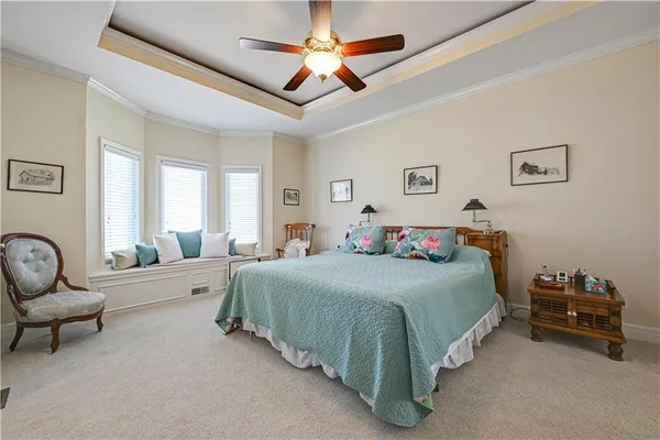$520,000 | 5708 Northwest 110th Court, Kansas City, MO 64154