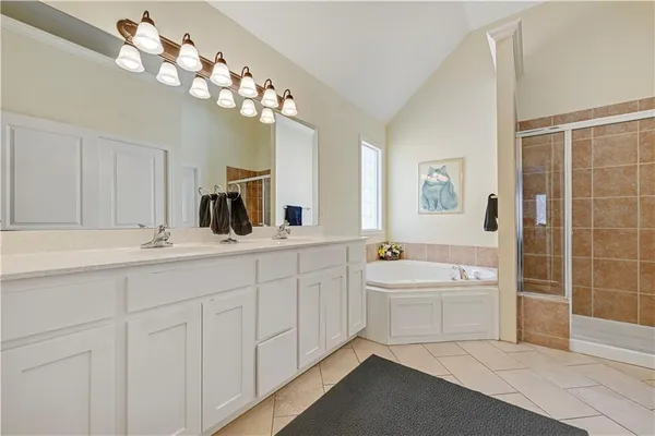 $520,000 | 5708 Northwest 110th Court, Kansas City, MO 64154