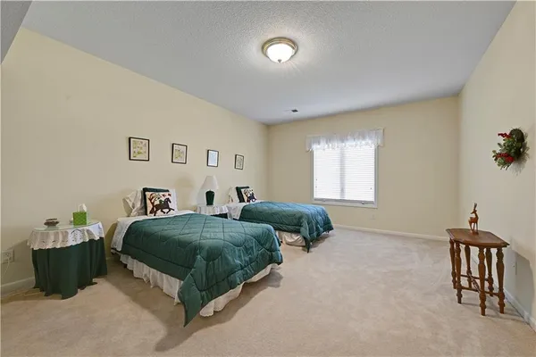 $520,000 | 5708 Northwest 110th Court, Kansas City, MO 64154