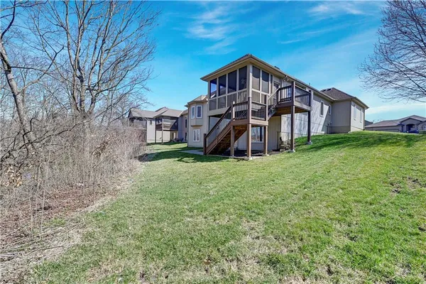 $520,000 | 5708 Northwest 110th Court, Kansas City, MO 64154