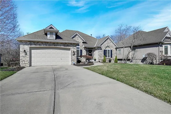 $520,000 | 5708 Northwest 110th Court, Kansas City, MO 64154