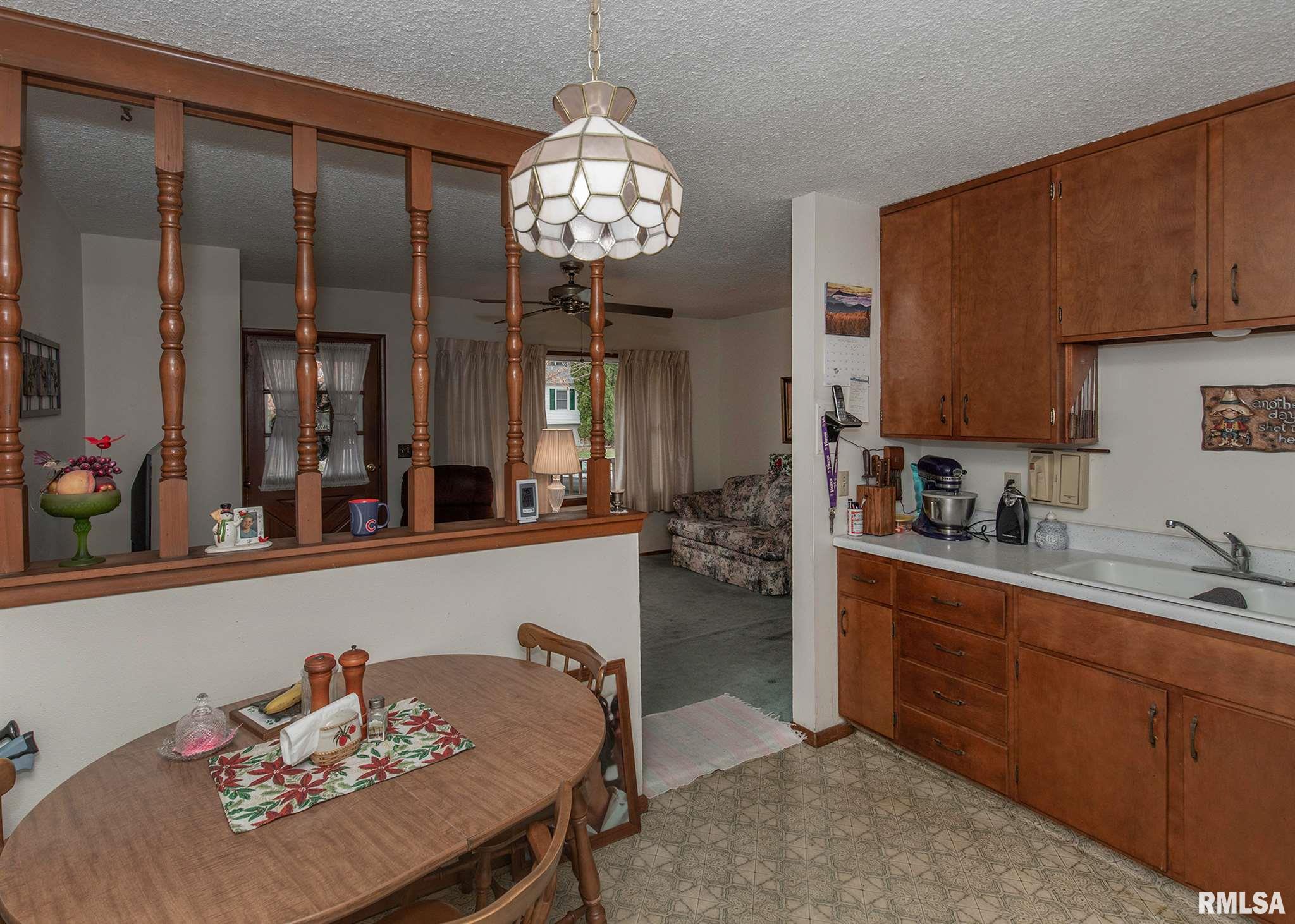 2234 Maplecrest Road Bettendorf, IA 52722 - Photo 12 of 22 Gallery Image 12