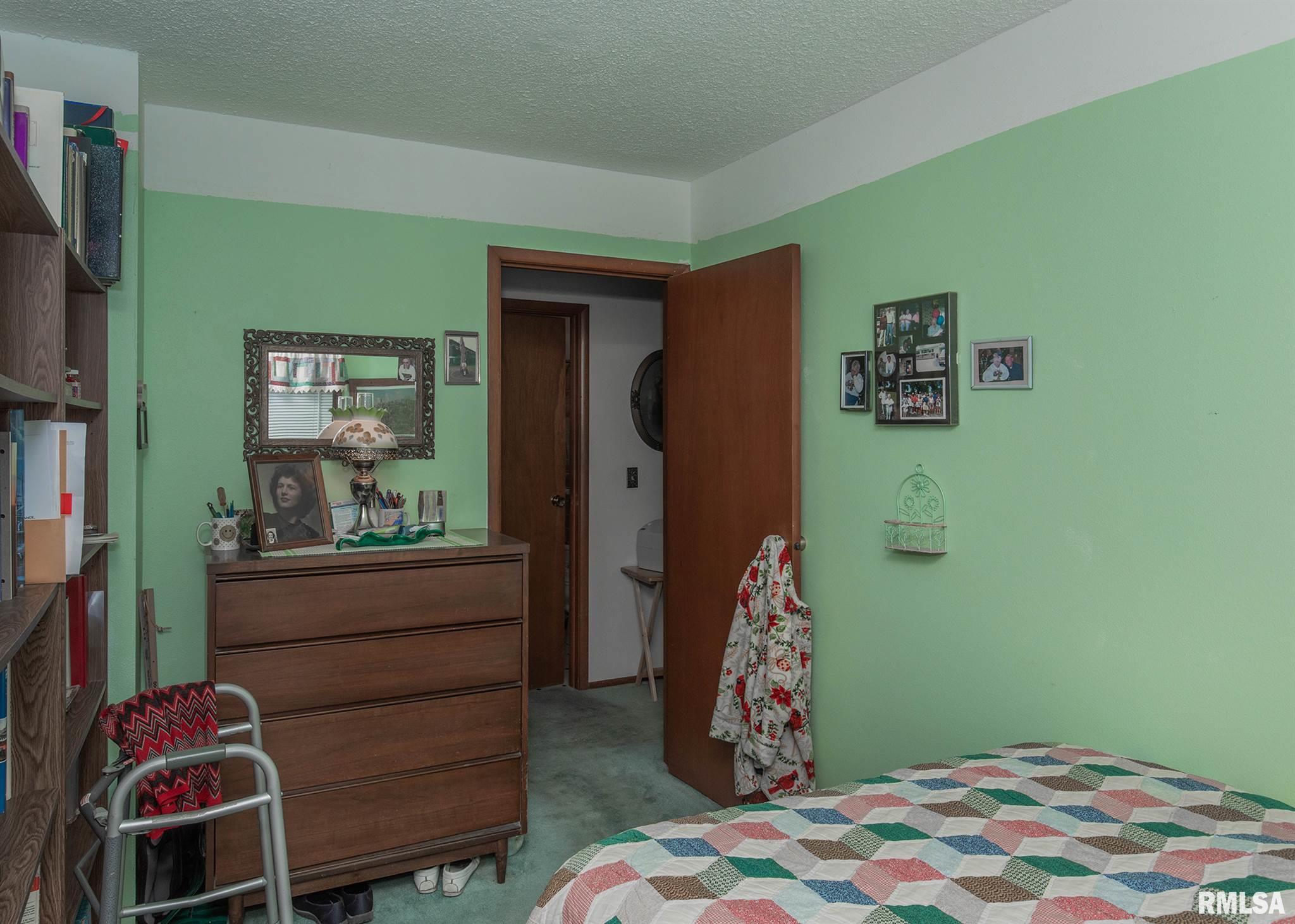 2234 Maplecrest Road Bettendorf, IA 52722 - Photo 15 of 22 Gallery Image 15