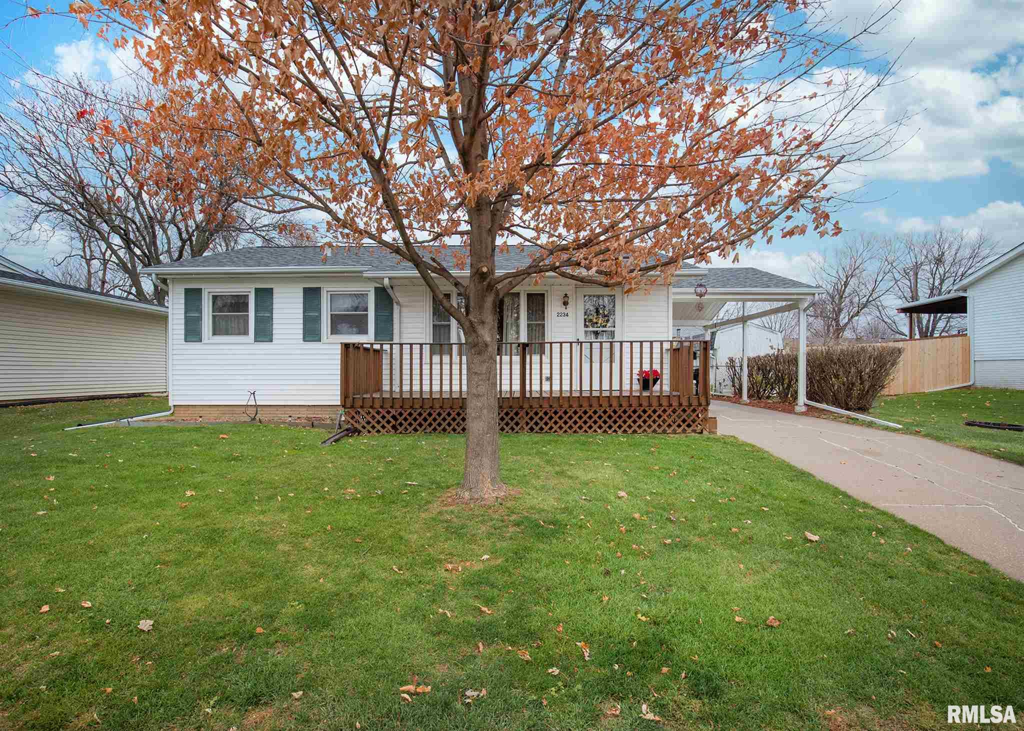 2234 Maplecrest Road Bettendorf, IA 52722 - Photo 2 of 22 Gallery Image 2