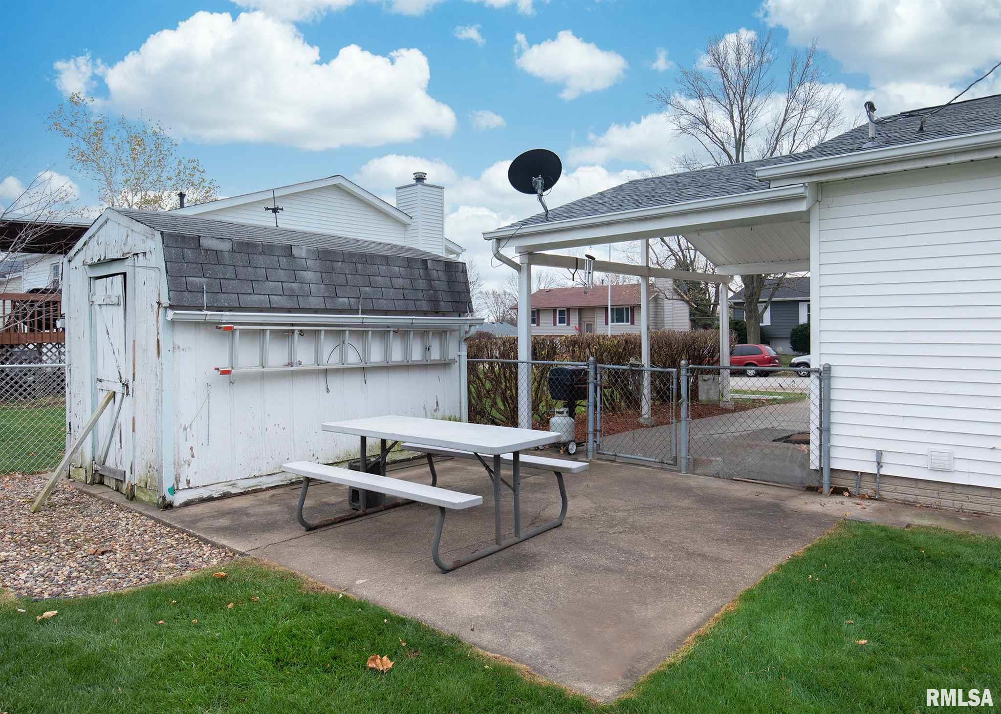 2234 Maplecrest Road Bettendorf, IA 52722 - Photo 21 of 22 Gallery Image 21