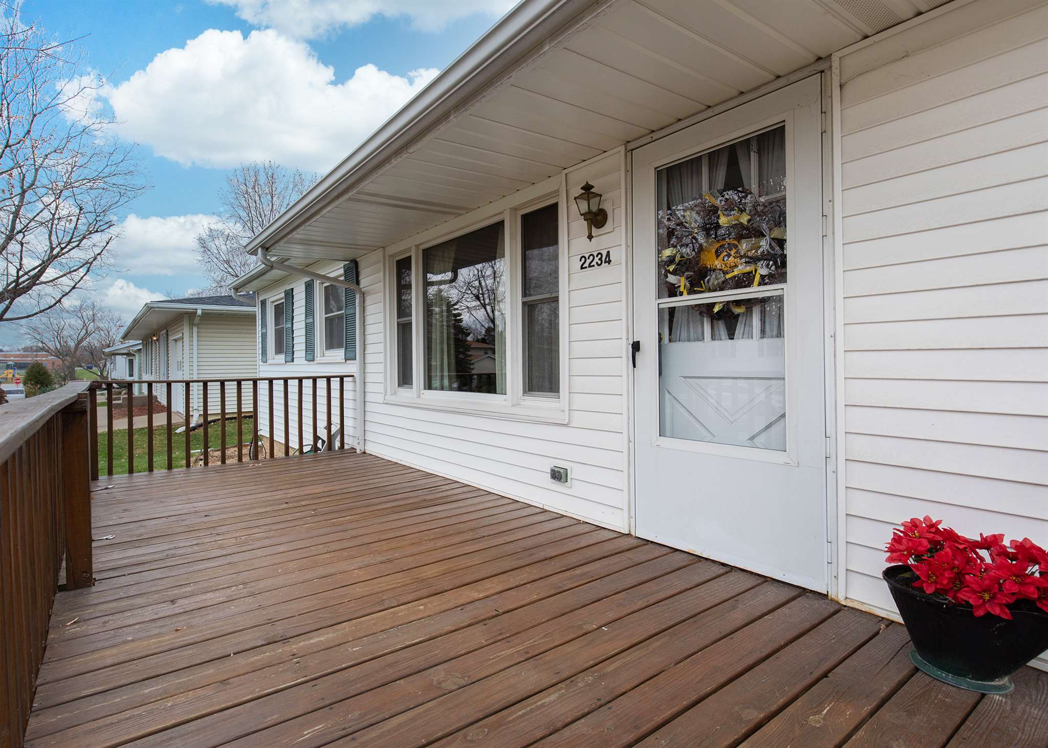 2234 Maplecrest Road Bettendorf, IA 52722 - Photo 4 of 22 Gallery Image 4