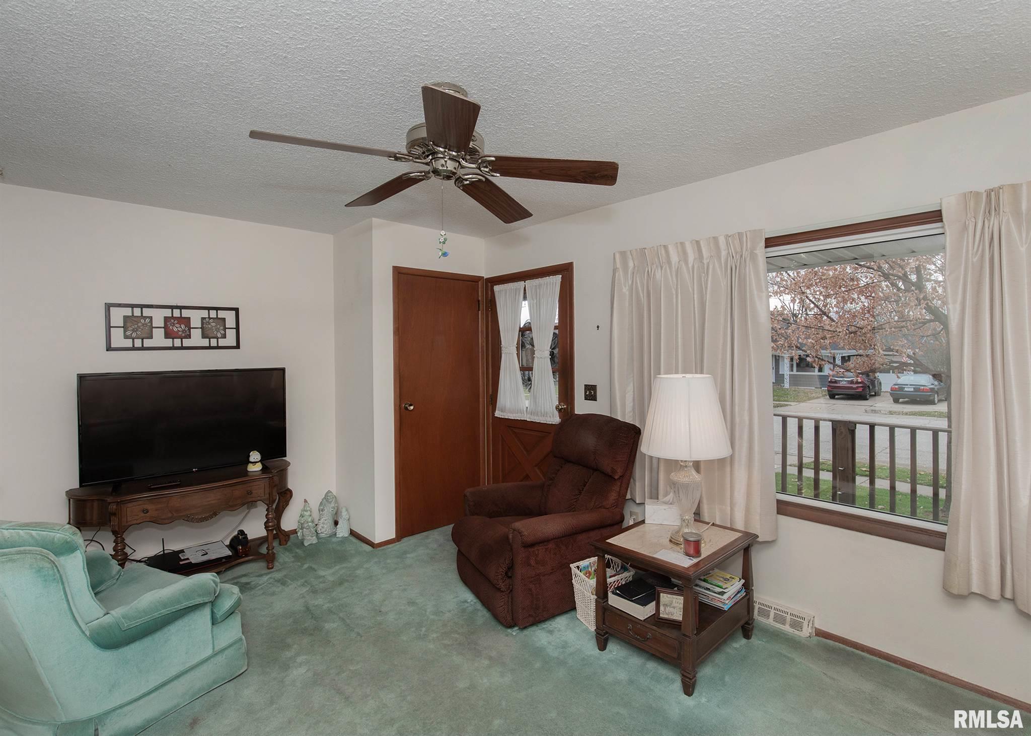 2234 Maplecrest Road Bettendorf, IA 52722 - Photo 7 of 22 Gallery Image 7